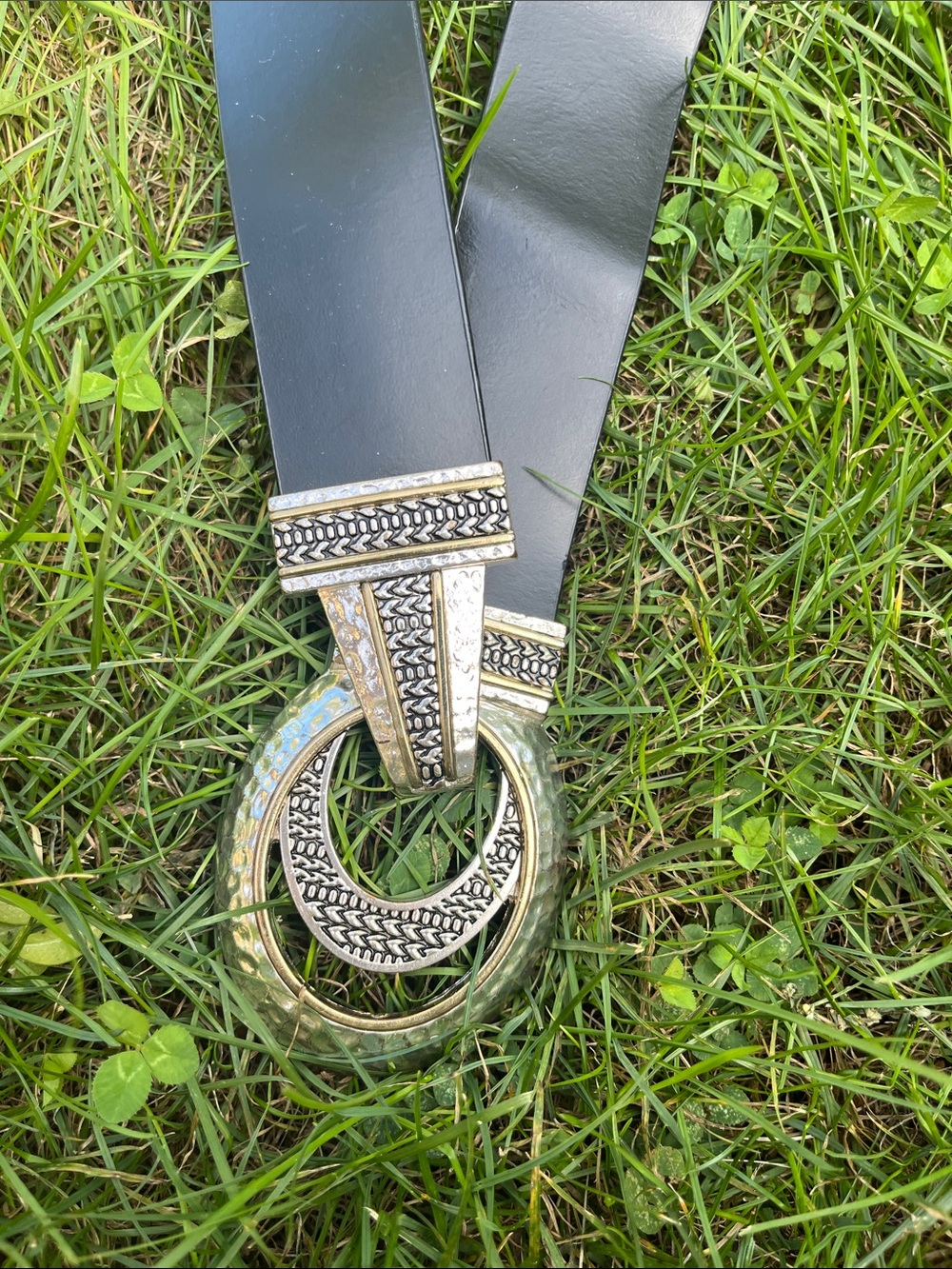 Chicos M L Black Leather Women’s Belt with Ornate Silver-Tone Buckle